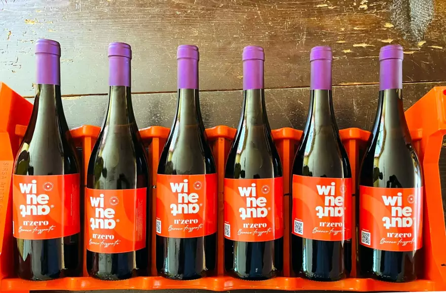 Bottiglie del vino WineAut Zero: non vediamo l'ora di assaggiarlo!